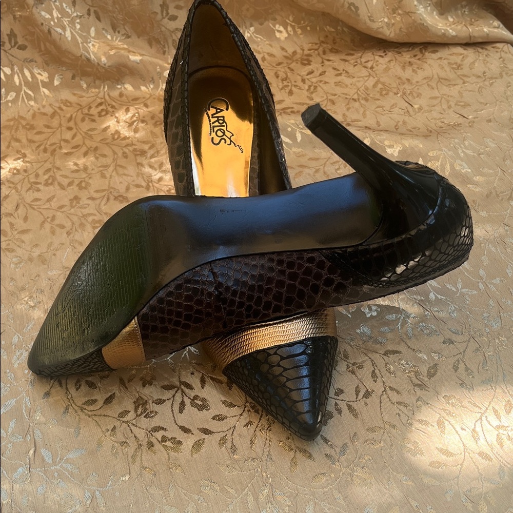 Carlos Santana Size 7.5 Black with Gold Stilettos - Picture 4 of 10